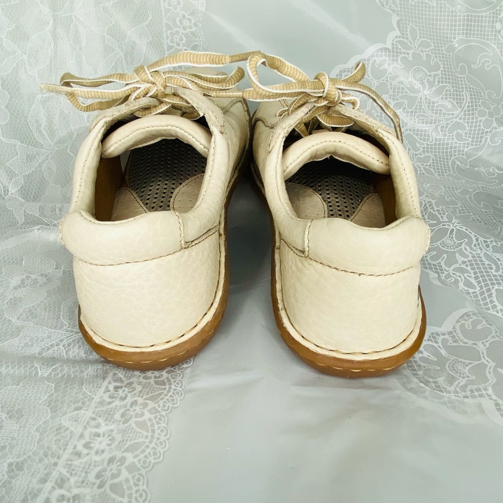 BORN WOMENS SHOES - Picture 6 of 9